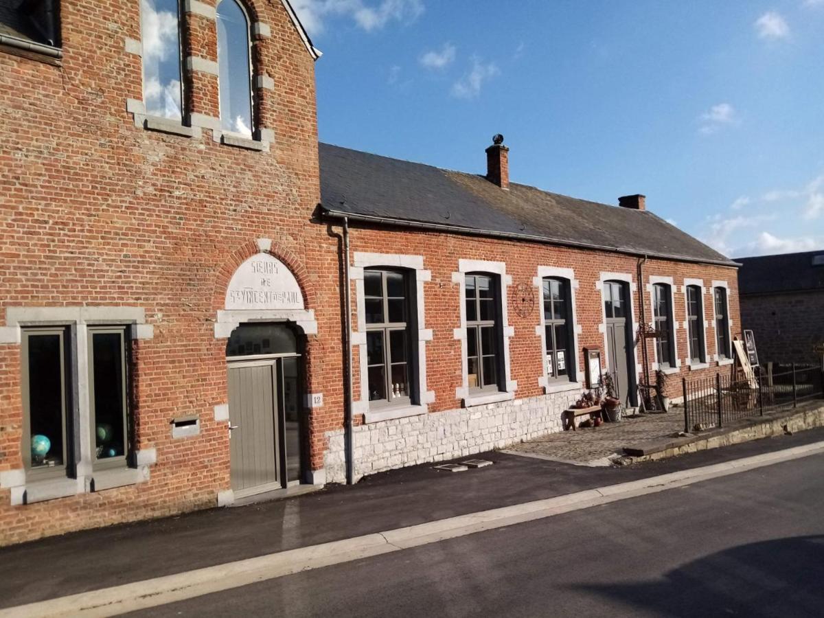 La Chapelle Acomodação com café da manhã Dinant Exterior foto